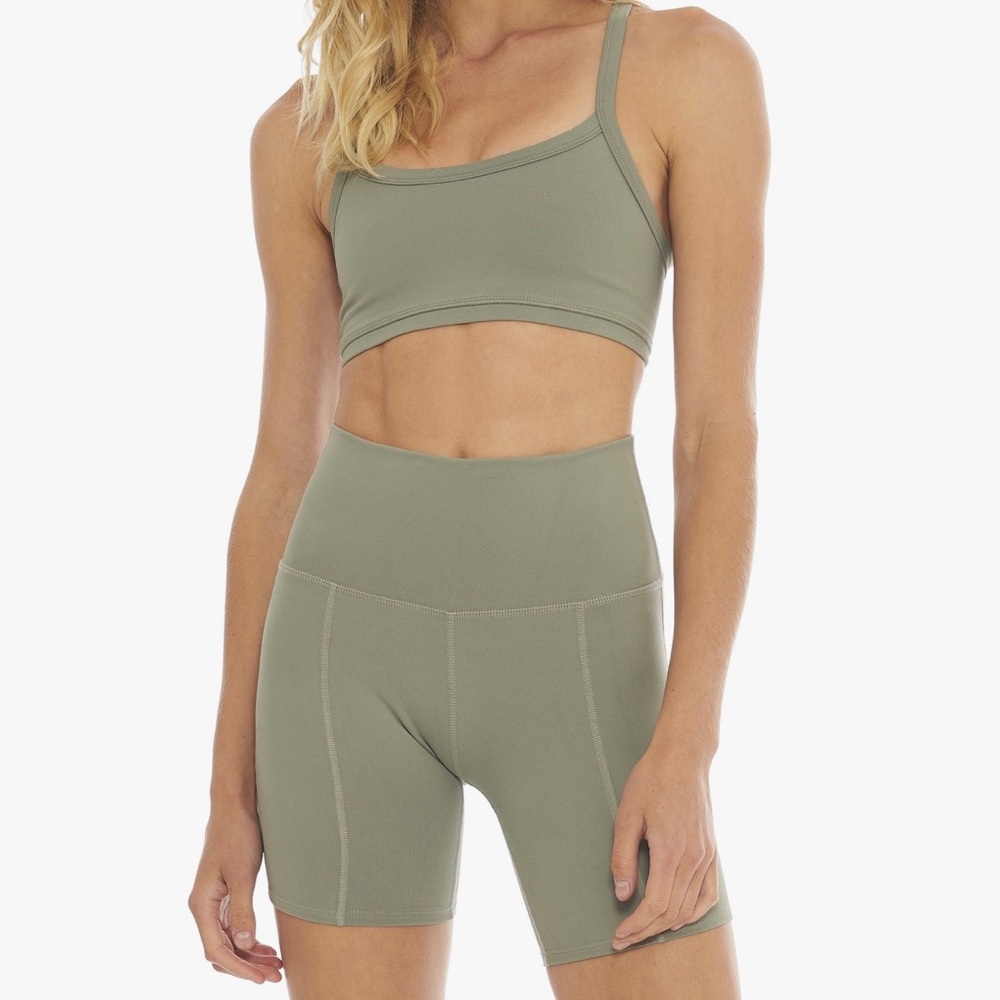 Morgan Stewart Sport - Sports Bra & Bike Short set